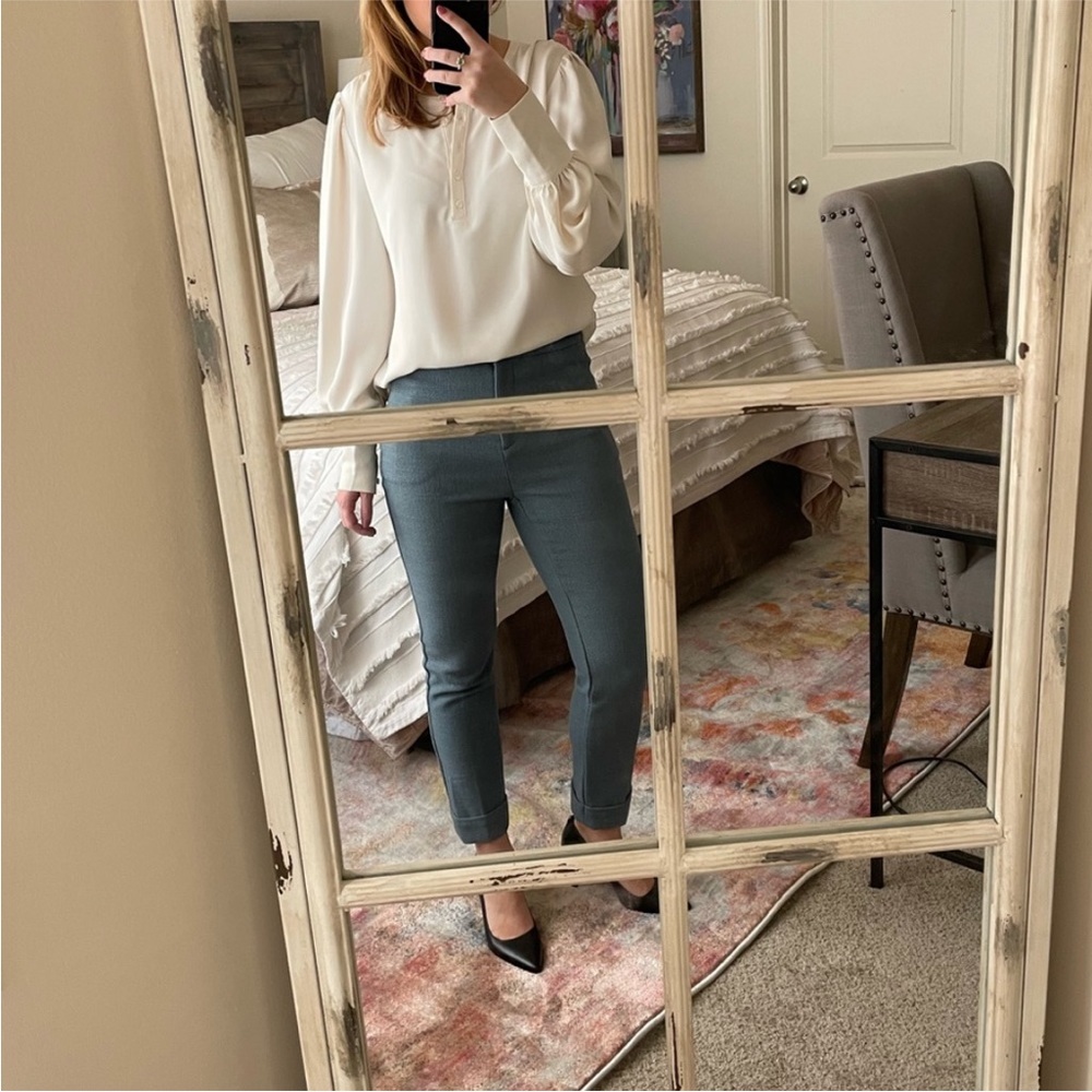 Ann Taylor white puff sleeve blouse